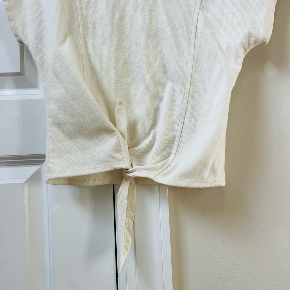 Willow Ivory teen Tee with Lace Detail - Picture 2 of 4